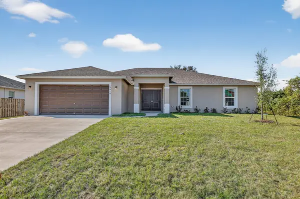 2826 SW South Calabria Circle, Port St Lucie, FL 34953