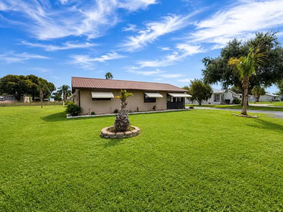 1095 Chobee Loop, Okeechobee, FL 34974 - #2