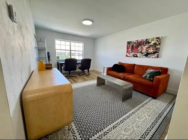 299 SW 7th Street #2070, Boca Raton, FL 33432