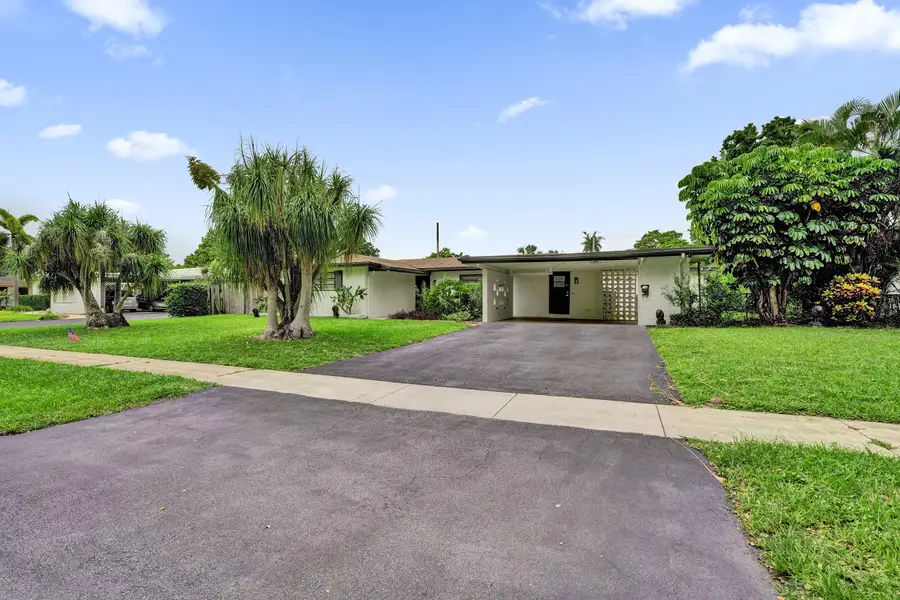 885 Azalea Court, Plantation, FL 33317 - #2