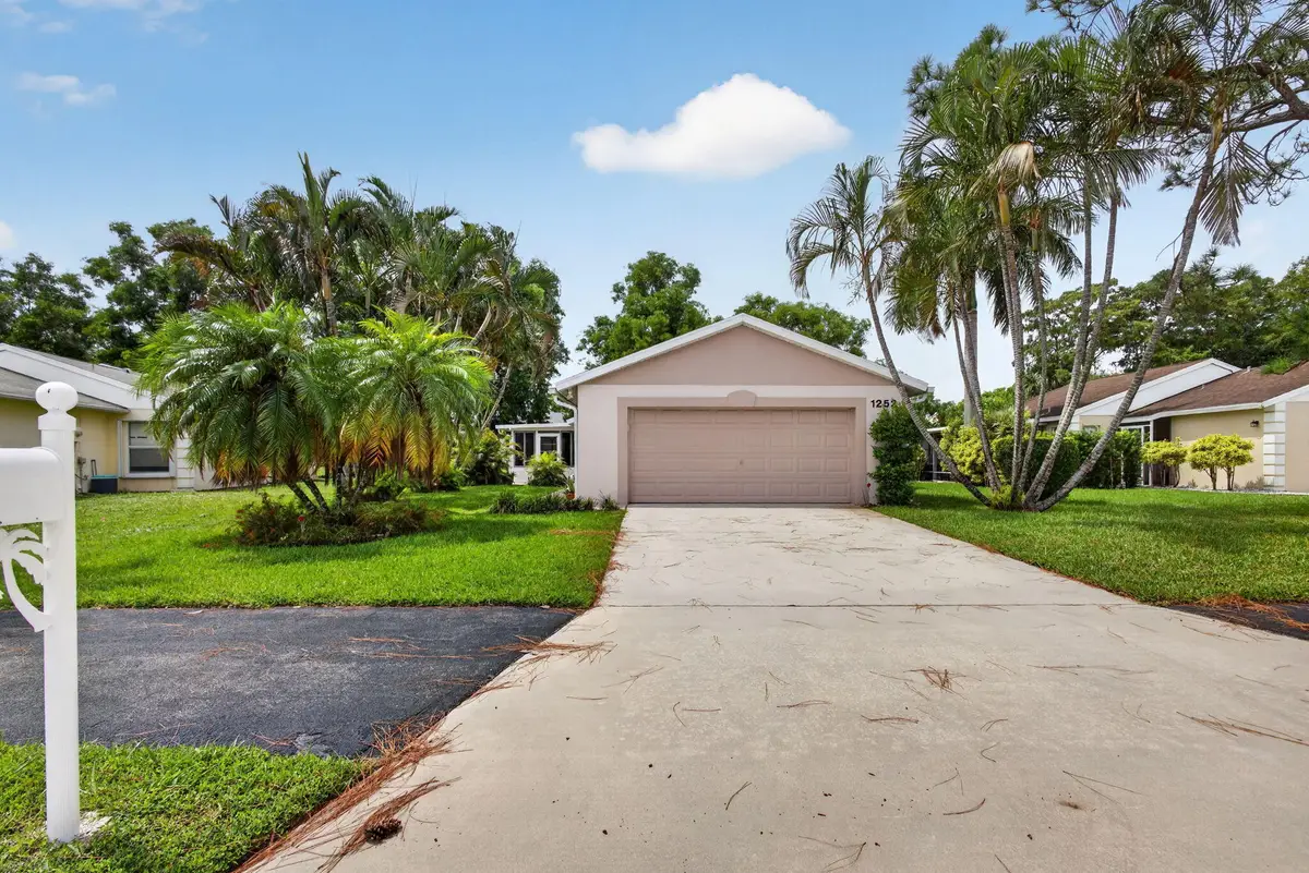 1252 Pine Sage Circle, West Palm Beach, FL 33409 - #1