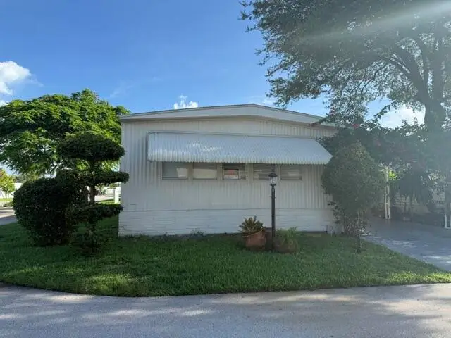 1817 Dolphin Place, Deerfield Beach, FL 33442 - #3