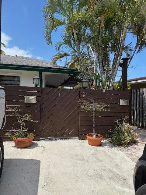 1637 NE 5th Street #2, Fort Lauderdale, FL 33301 - #2