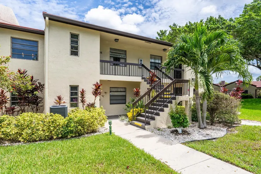 8425 Casa Del Lago #H, Boca Raton, FL 33433 - #3