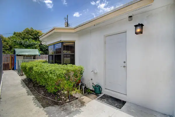 1316 Date Palm Drive #Rear, Lantana, FL 33462