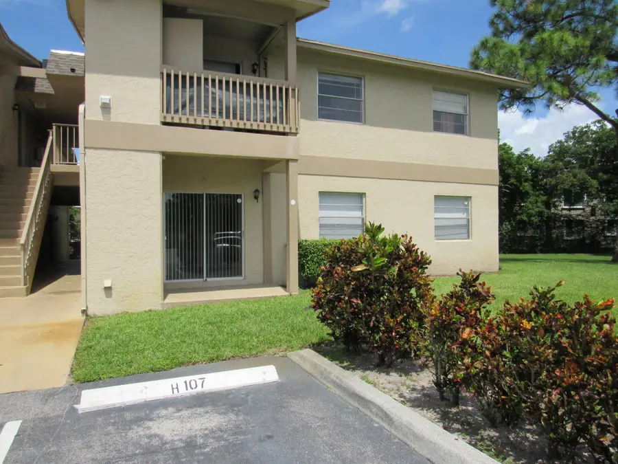 1822 Abbey Road #108, West Palm Beach, FL 33415 - #3