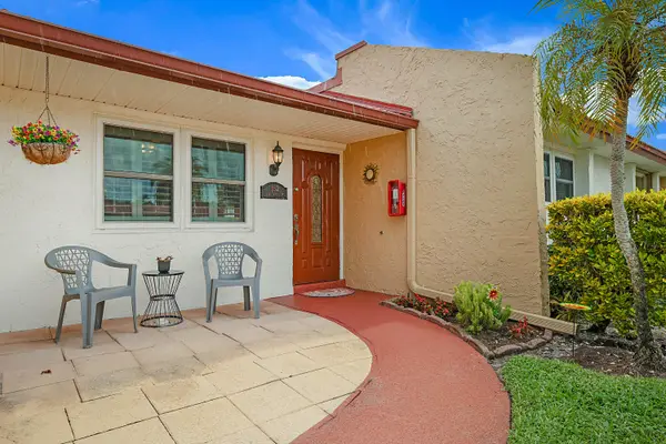 152 Lake Anne Drive #152, West Palm Beach, FL 33411