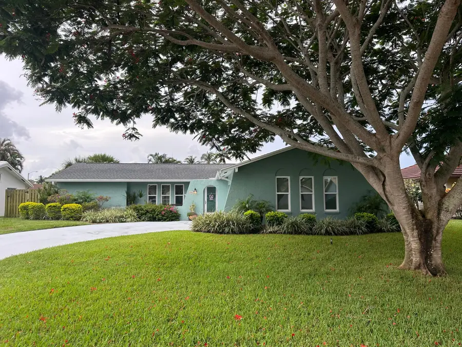 4368 Hawthorn Avenue, Palm Beach Gardens, FL 33410 - #2