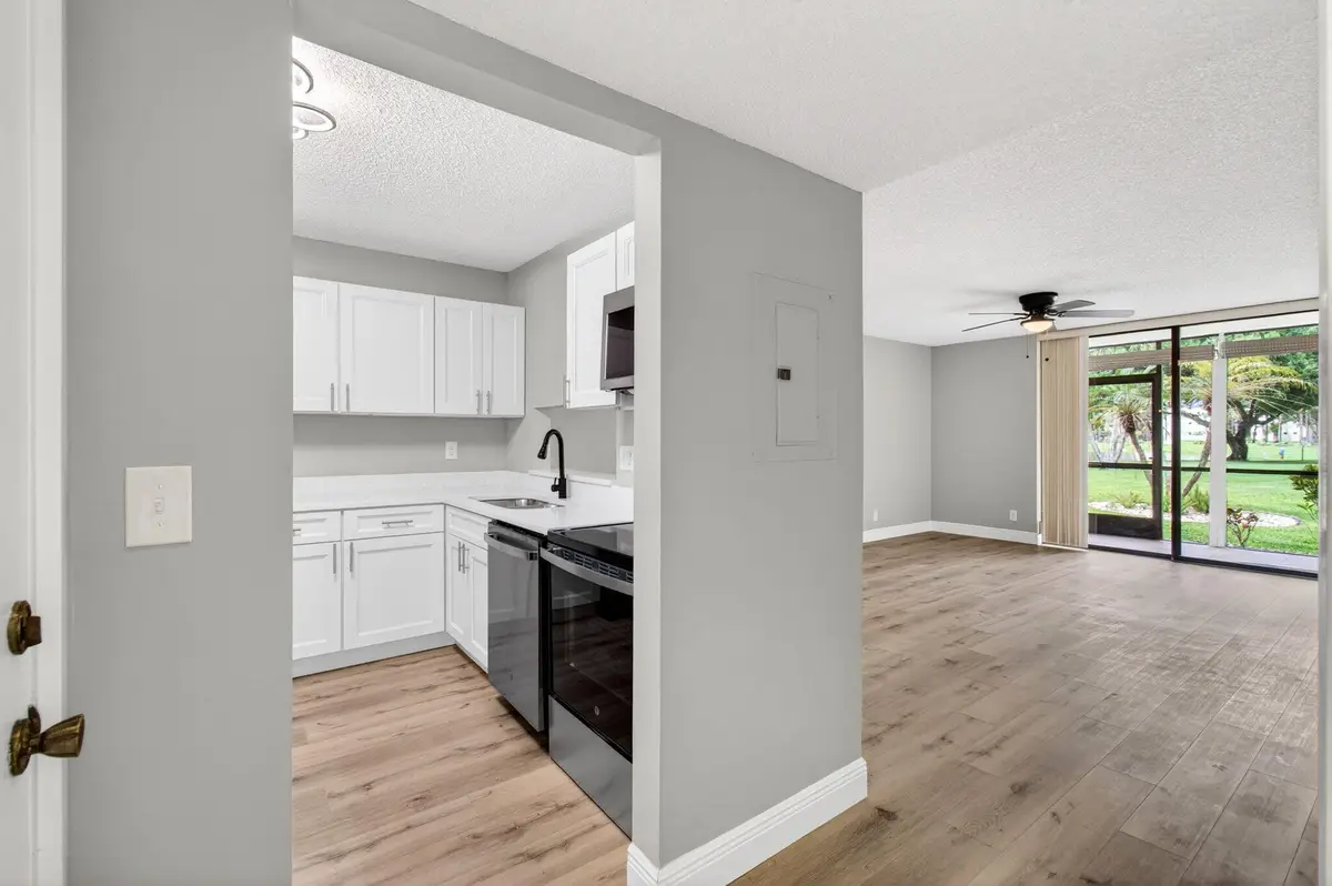 5340 Las Verdes Cr Las Verdes Circle #109, Delray Beach, FL 33484 - #1