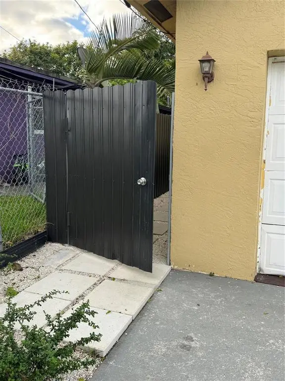 1136 NW 5th Court, Fort Lauderdale, FL 33311 - #3