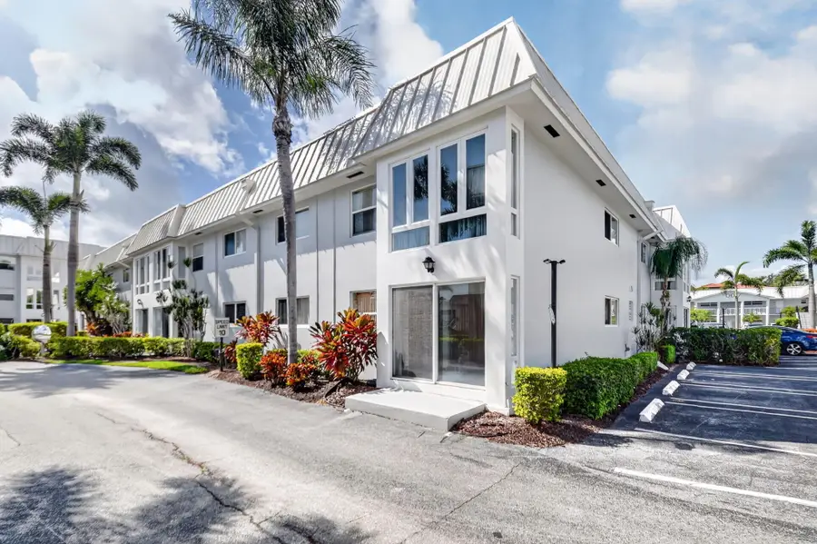 32 Colonial Club Drive #102, Boynton Beach, FL 33435 - #3