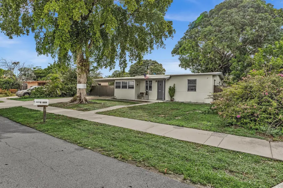 4954 NE 14th Avenue, Pompano Beach, FL 33064 - #2