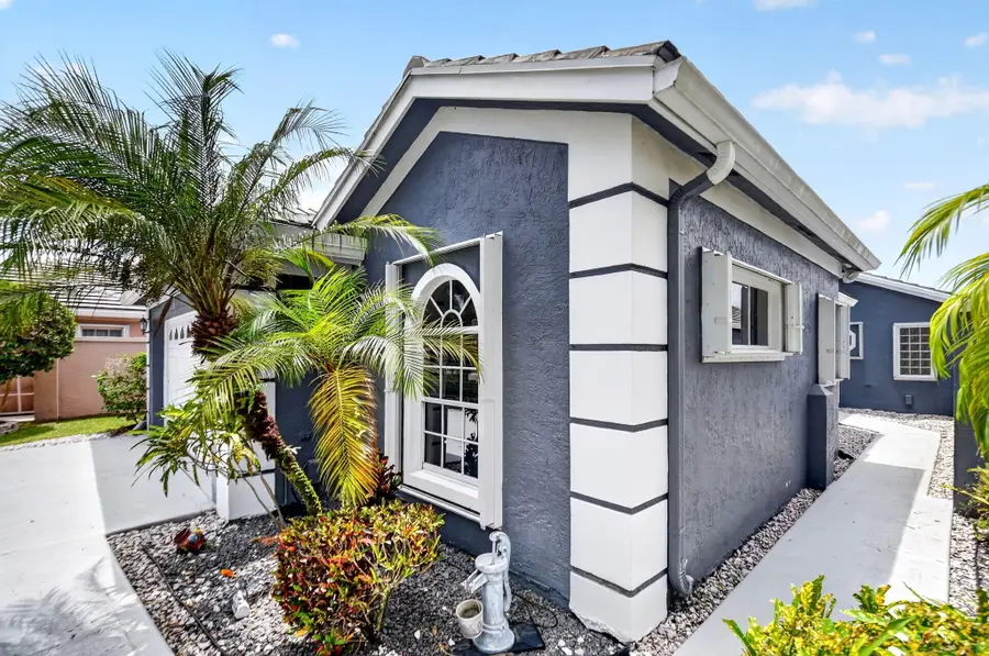 107 Harbor Lake Circle, Greenacres, FL 33413 - #3