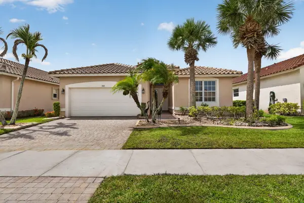 382 NW Springview Loop, Port St Lucie, FL 34986