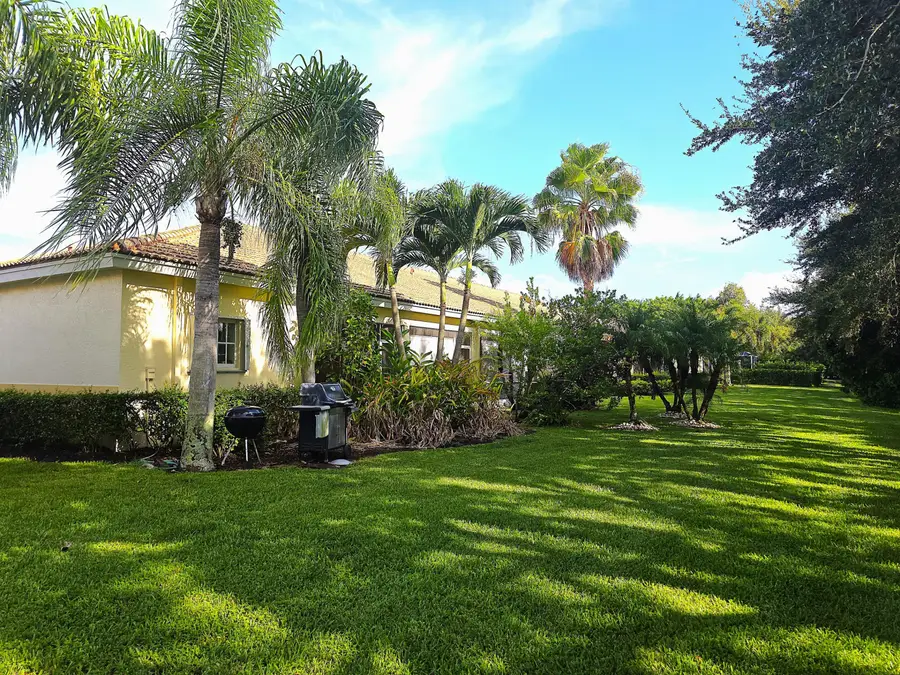 2323 Windjammer Way, West Palm Beach, FL 33411 - #3
