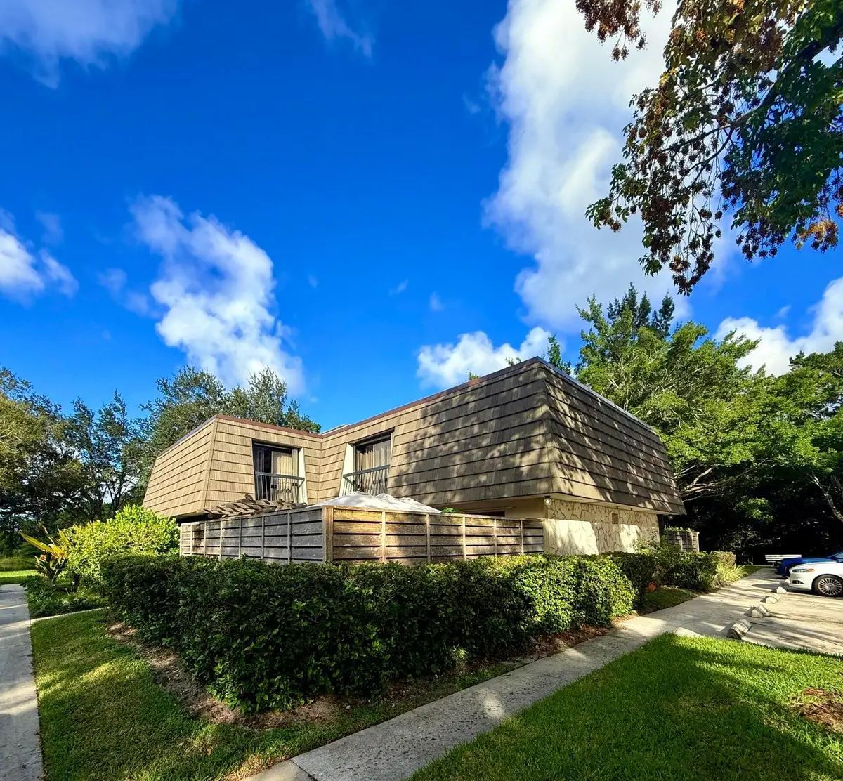 903 9th Terrace, Palm Beach Gardens, FL 33418 - #1