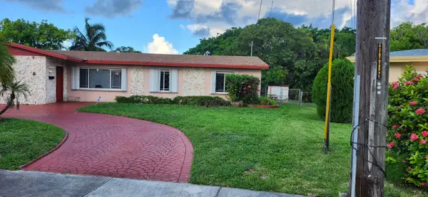 3830 NW 27th Street, Lauderdale Lakes, FL 33311