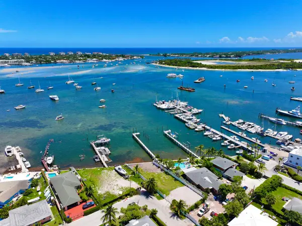 265 E 23rd Street, Riviera Beach, FL 33404