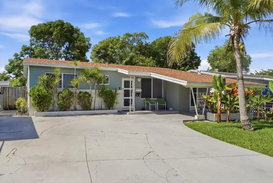 309 SW 7th Court, Hallandale Beach, FL 33009 - #2