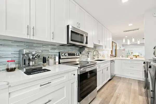 2400 Malayan Drive #94-D, Delray Beach, FL 33445