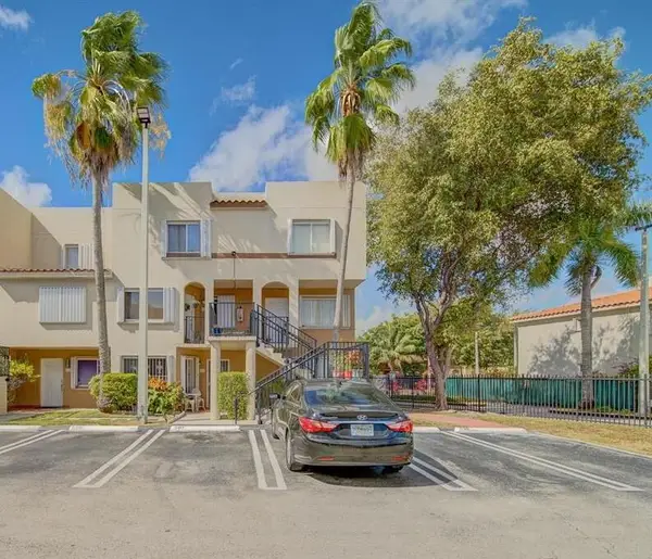 551 NW 82nd Avenue #526, Miami, FL 33126