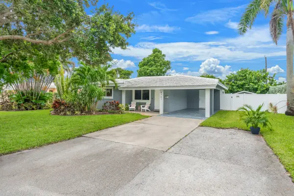 4761 NE 2nd Terrace, Oakland Park, FL 33334