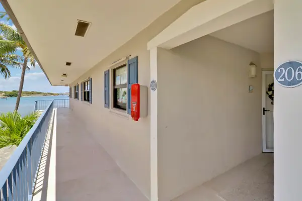 755 Saturn Street #I206, Jupiter, FL 33477