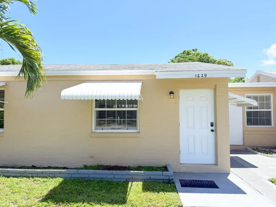 1229 15th Avenue N, Lake Worth Beach, FL 33460 - #2