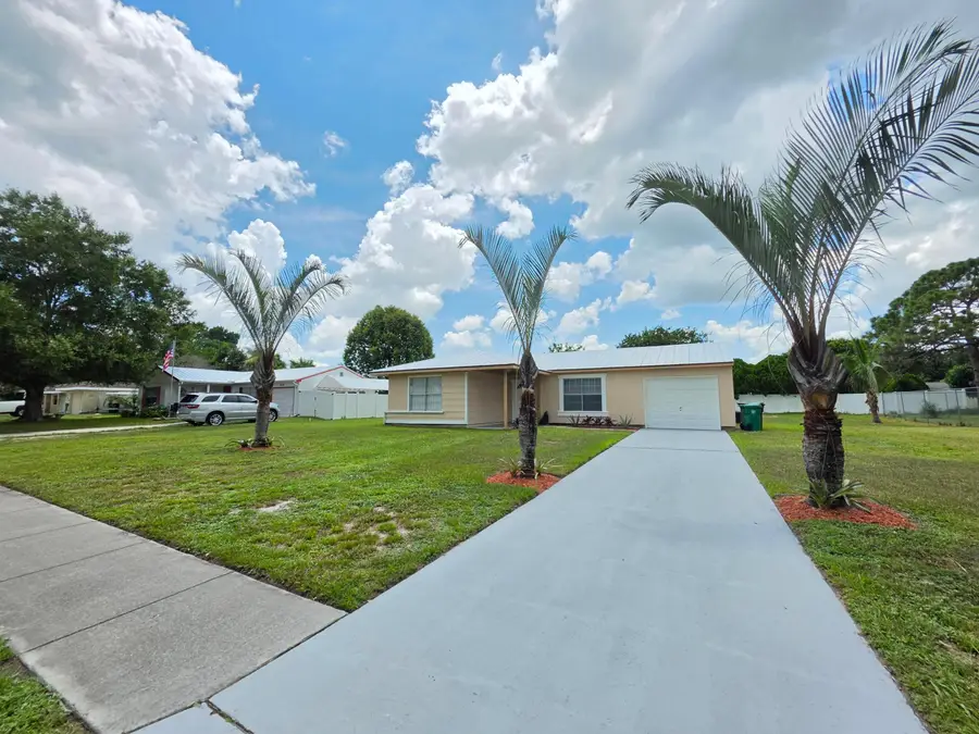 442 SW Belmont Circle, Port Saint Lucie, FL 34953 - #3