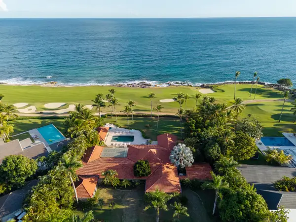 3 Costa Verde, ,  
