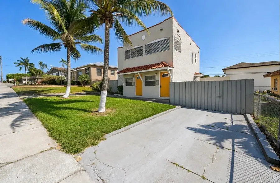 924 Mcintosh Street, West Palm Beach, FL 33405 - #2