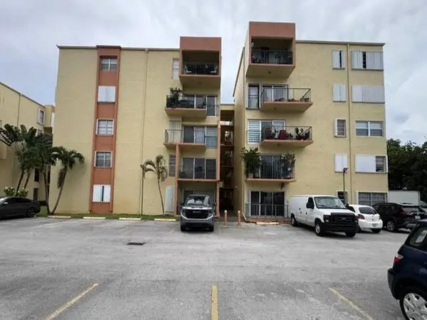 4500 W 19th Court #431, Hialeah, FL 33012