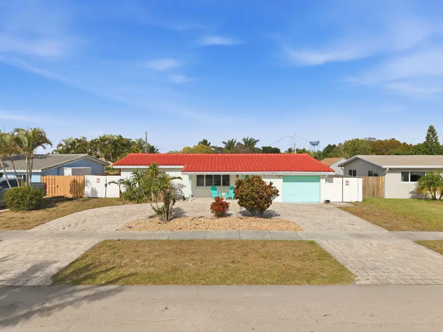 1123 SE 2nd Avenue, Deerfield Beach, FL 33441 - #2