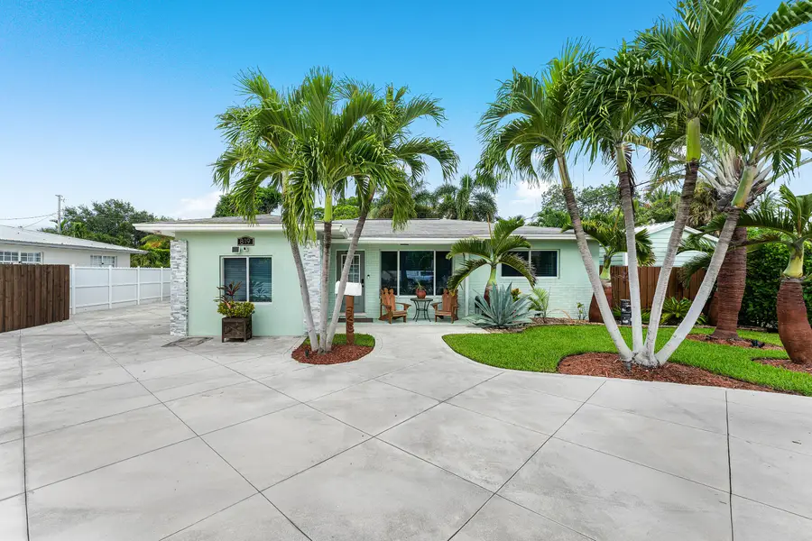 819 6th Street, Lake Park, FL 33403 - #2