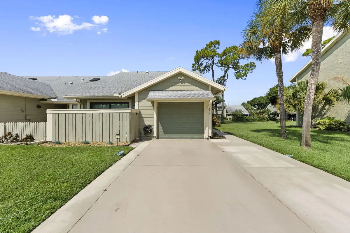 1431 SE Colchester Circle, Port Saint Lucie, FL 34952 - #1