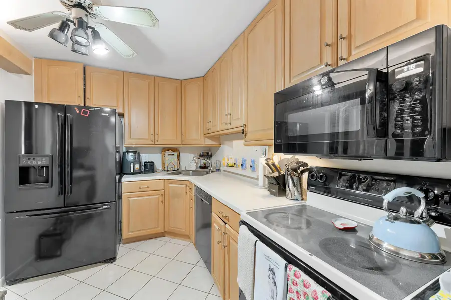 5280 Las Verdes Circle #124, Delray Beach, FL 33484 - #3