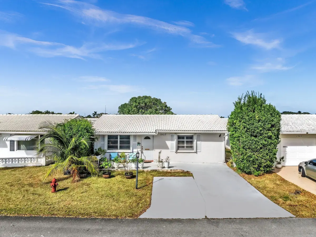1907 SW 22nd Avenue, Boynton Beach, FL 33426 - #1