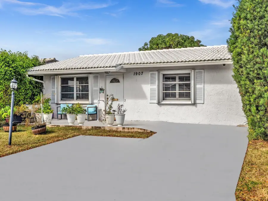 1907 SW 22nd Avenue, Boynton Beach, FL 33426 - #2