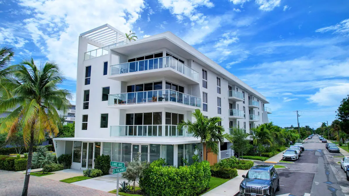 117 Lake Avenue #Unit 304, Lake Worth Beach, FL 33460 - #1