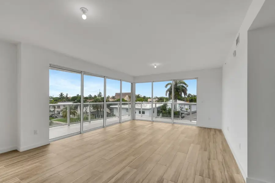 117 Lake Avenue #Unit 304, Lake Worth Beach, FL 33460 - #3