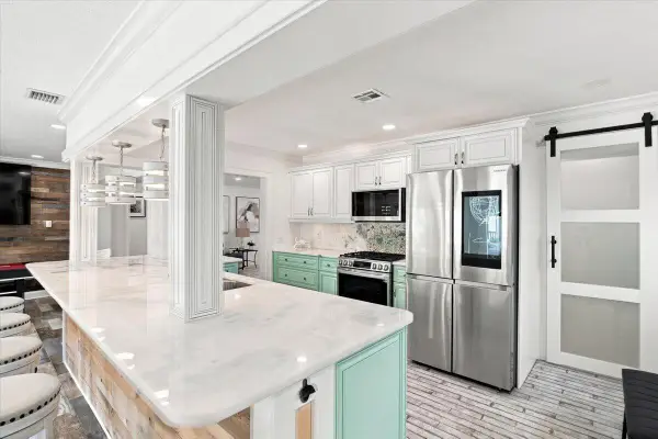 1736 NW 39th Street, Oakland Park, FL 33309