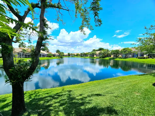 8149 Madison Lakes Circle S, Davie, FL 33328