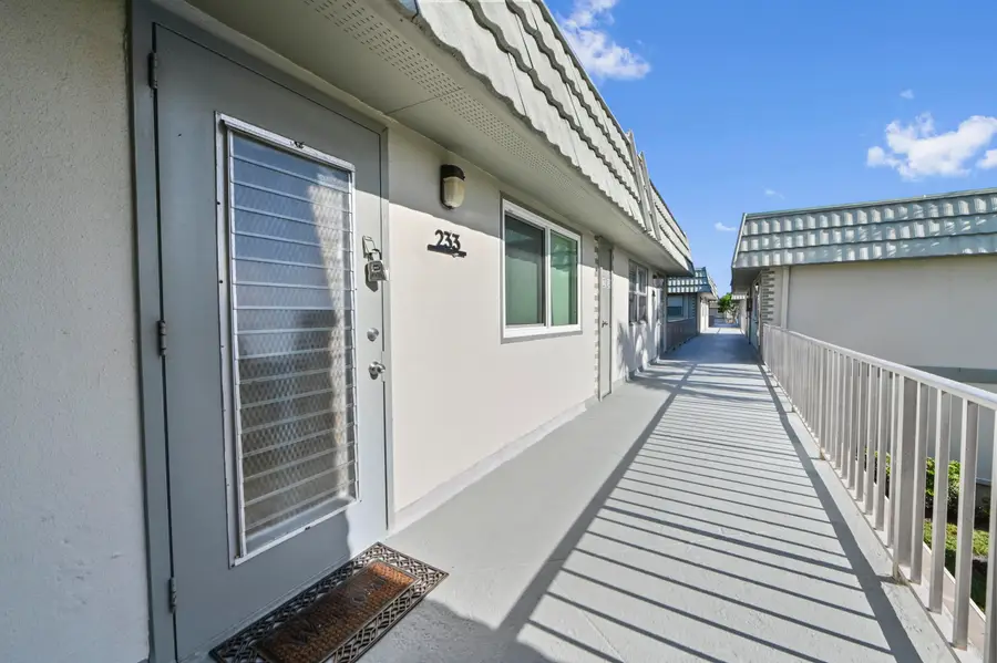 233 Monaco Boulevard E, Delray Beach, FL 33446 - #2