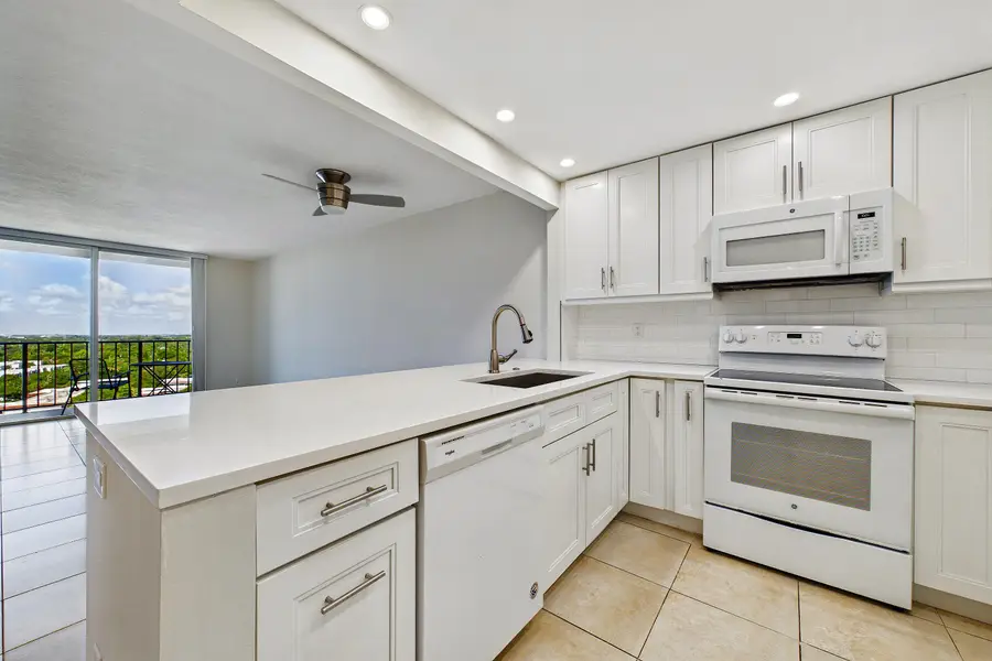 1800 N Andrews Avenue N #12G, Fort Lauderdale, FL 33311 - #3