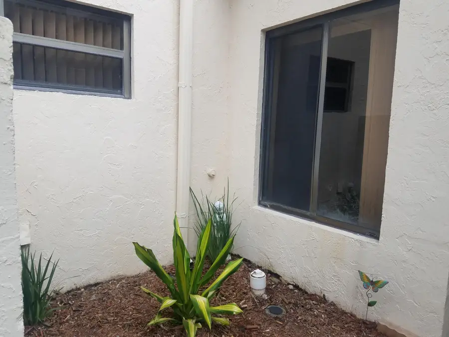 6 Va De Casas Sur #102, Boynton Beach, FL 33426 - #2