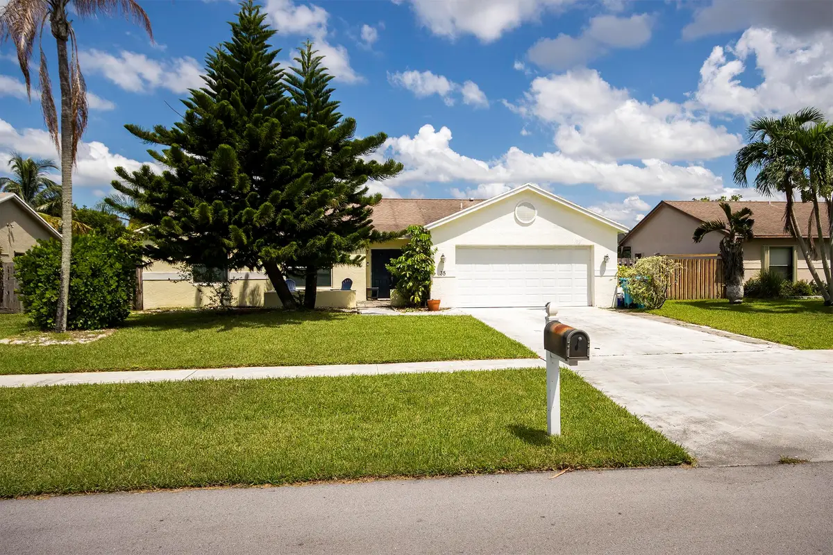 35 Cedar Circle, Boynton Beach, FL 33436 - #1