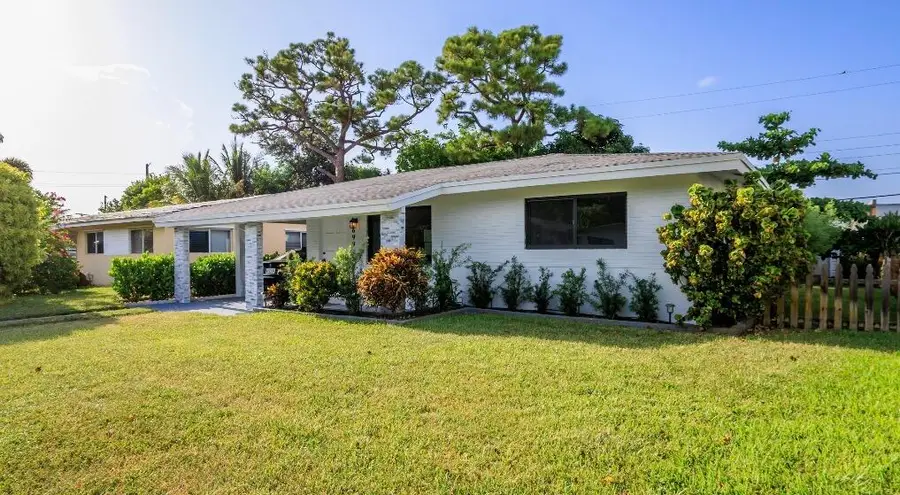 699 NE 40th Street, Oakland Park, FL 33334 - #2