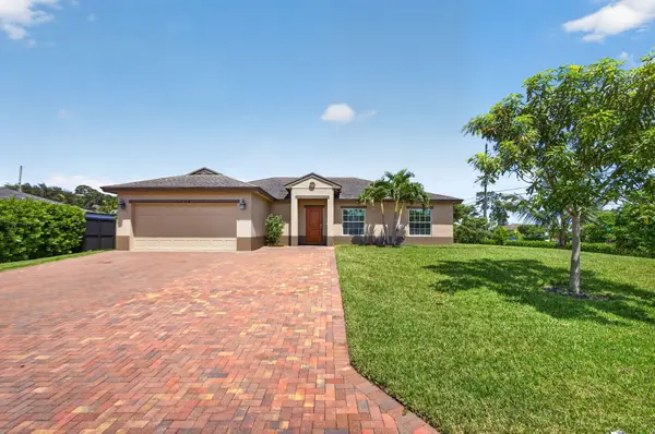 1016 Cheryl Road, Haverhill, FL 33417