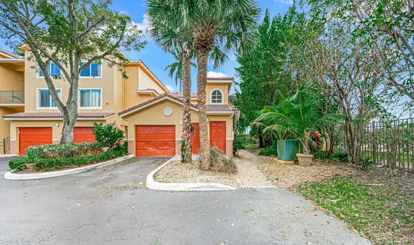 900 Scotia Drive #206, Hypoluxo, FL 33462