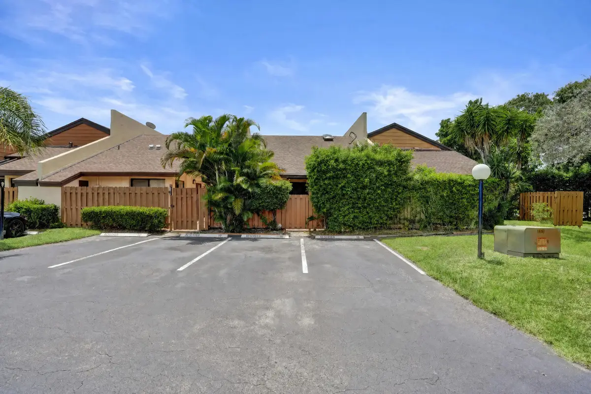 3810 NW 77th Avenue, Davie, FL 33024 - #1